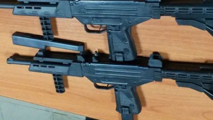 PKK, çocuklara uzun namlulu oyuncak silah dağıtmış