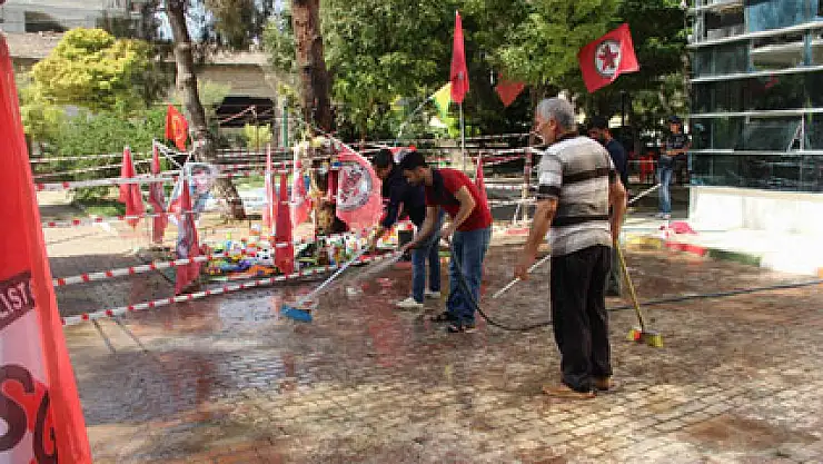Suruç'taki patlama alanında kan izleri temizlendi