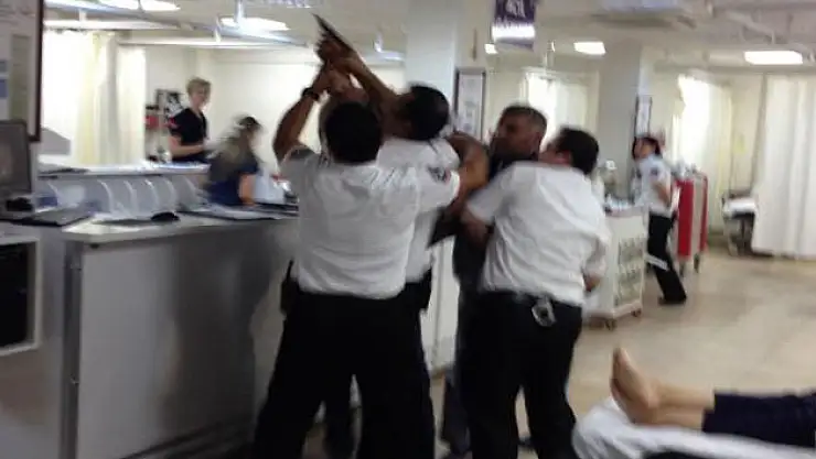 Hastaneye silahlı baskın