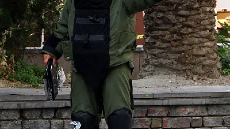 Şüpheli Laptop Fünye ile Patlatıldı