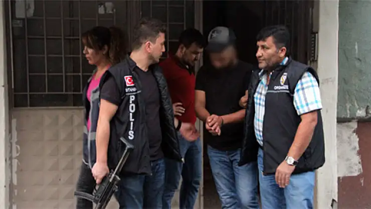 İstanbul'da şafak operasyonu