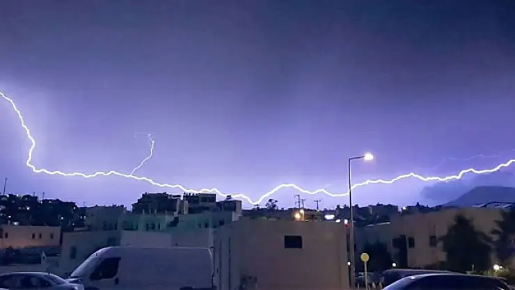 Şimşek ve yıldırımlar hem korkuttu hem büyüledi