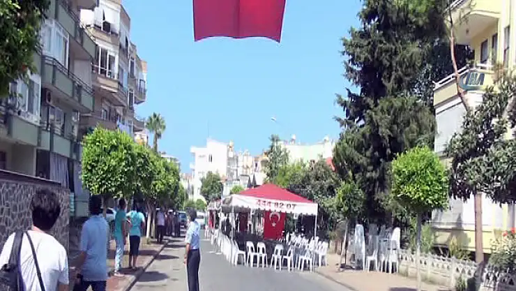 Alanyalı şehit polis için taziye çadırı kuruldu