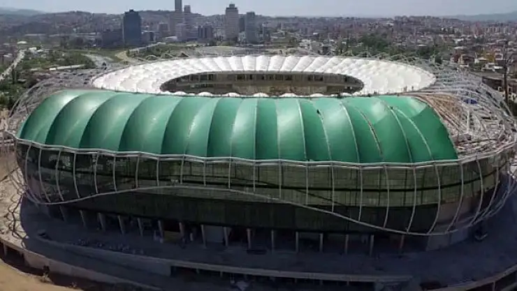 Timsah Arena ilk 2 maça yetişmiyor