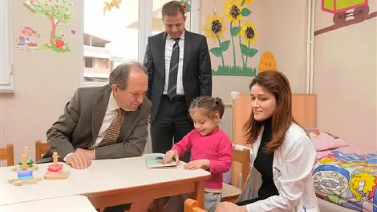 Otistik Zeynep, Burma'yı şaşırttı