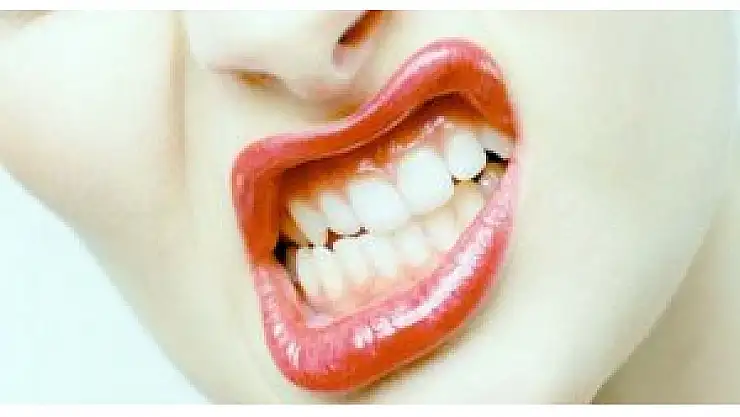 Sağlıksız dişler tüm vücudu etkiliyor