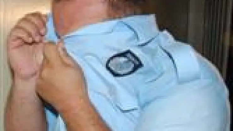 Zabıta kıyafetli dolandırıcı yakalandı