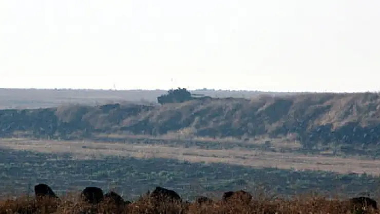 Askeri birlikler sınır hattını tamamen kapattı