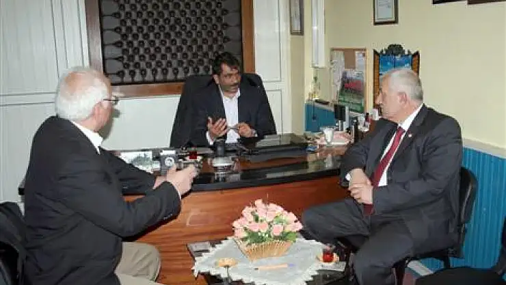 Başkan Temiz' den gazetemize ziyaret