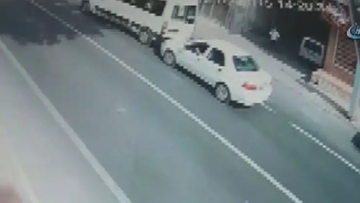 Vatandaşları kendine siper eden PKK'lı terörist emniyete böyle saldırdı