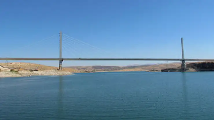 Türkiye'nin 4. büyük asma köprüsü tamamlanmak üzere