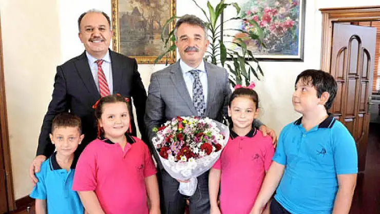 Öğrenciler, Başkan Vekili Çakır'ı Ziyaret Etti