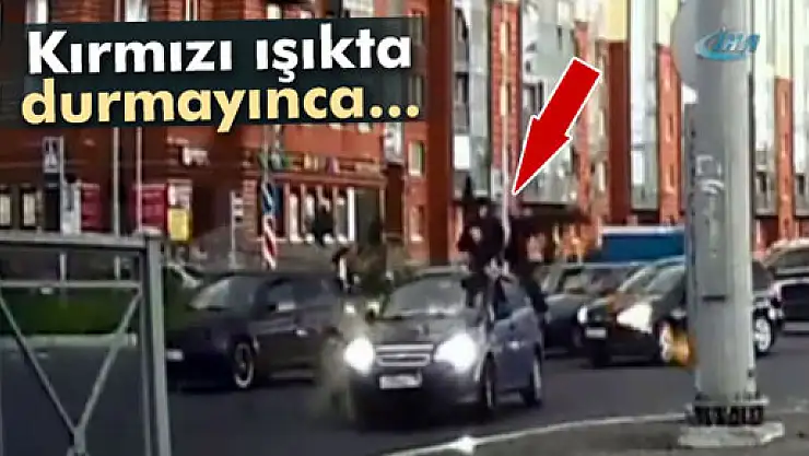 Motosiklet sürücü takla attı