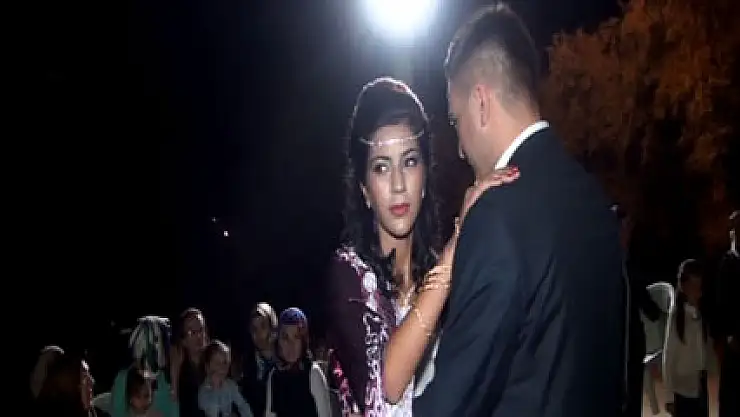 Gelin düğüne saatler kala 40 bin değerindeki altınlarla kaçtı