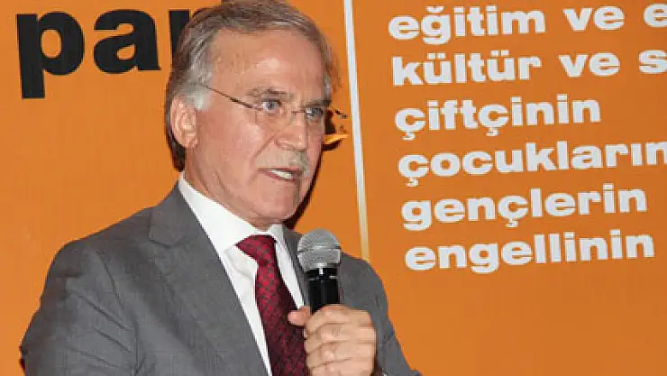 AK Parti cephesinden Merkel'e cevap