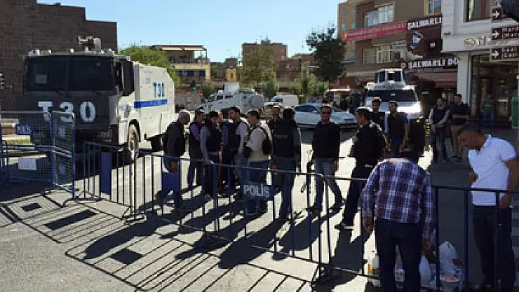 Diyarbakır'da büyük operasyon devam ediyor