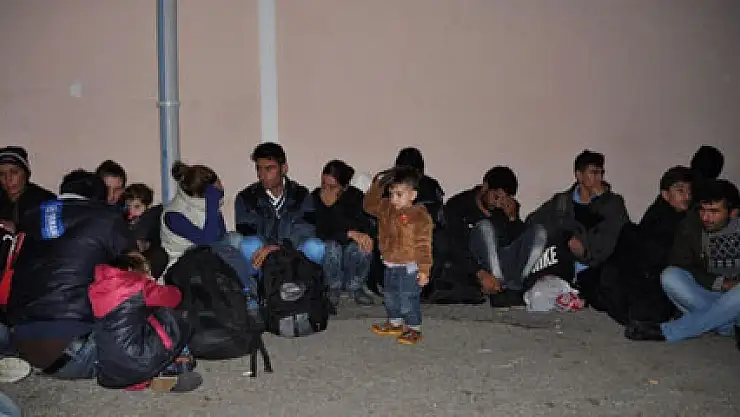 Edirne'de 40 Suriyeli kaçak göçmen yakalandı