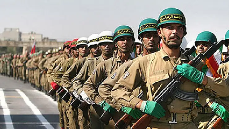 İran askerleri kara harekatı için Suriye'de