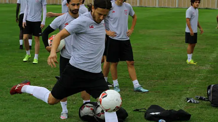 ÜMİT ÖZAT'TAN ÖNEMLİ AÇIKLAMALAR