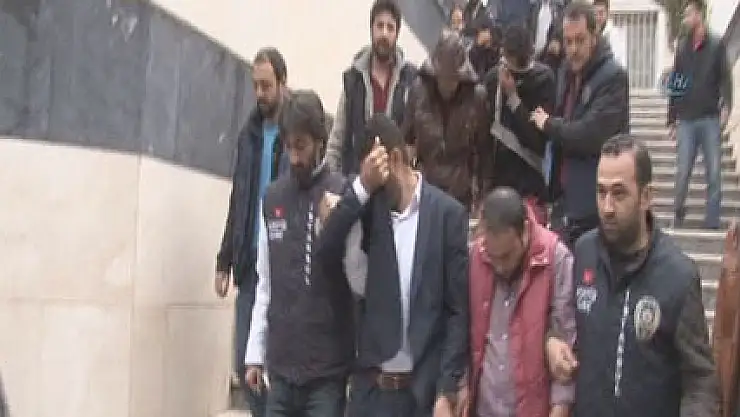 Ünlü hukuk profesörünün 4,5 milyon lirasını dolandıranlar yakalandı