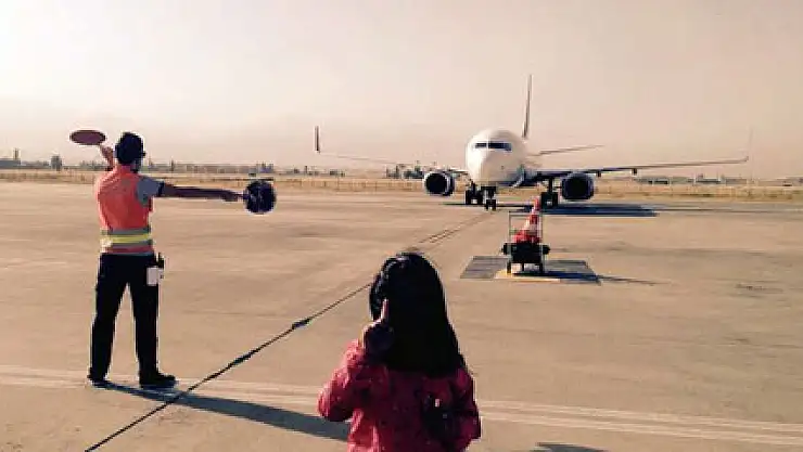 Tuvalet kavgası uçağa acil iniş yaptırdı