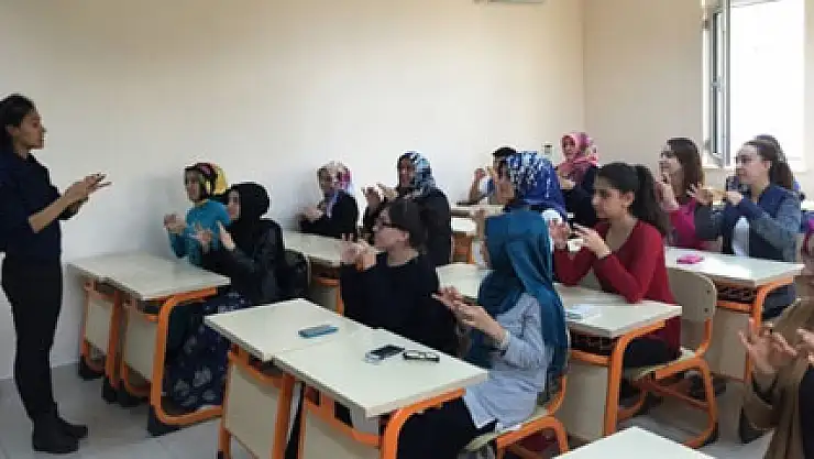 Bir ilk: İşaret dilinde ilk yardım eğitimi