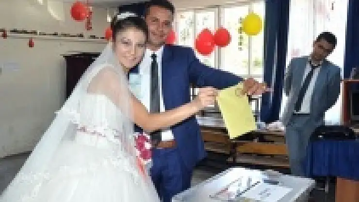 Önce sandık, sonra düğün