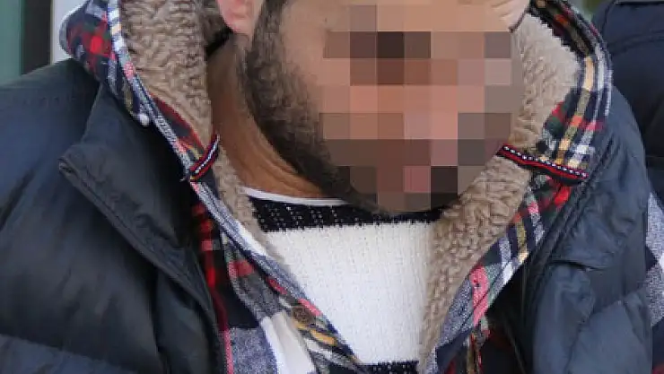 Bakışma Yüzünden 3 Yerinden Bıçakladı