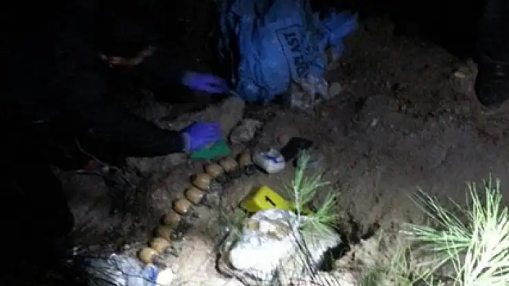 Sahte gazeteci kimliğiyle kalabalık yerde bomba patlatacaklardı