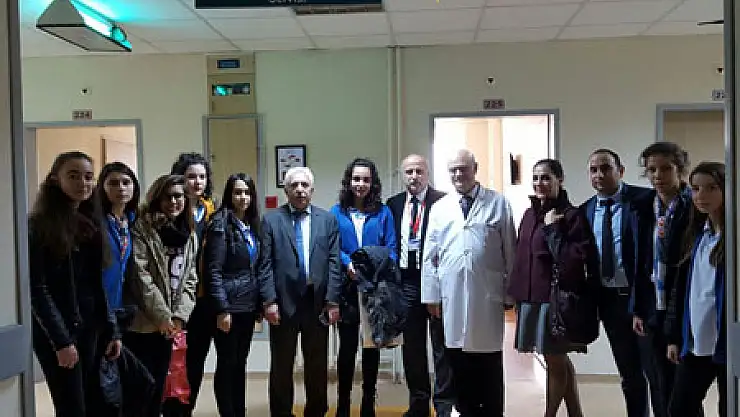 Öğrencilerden Lösemili Çocuklara Ziyaret