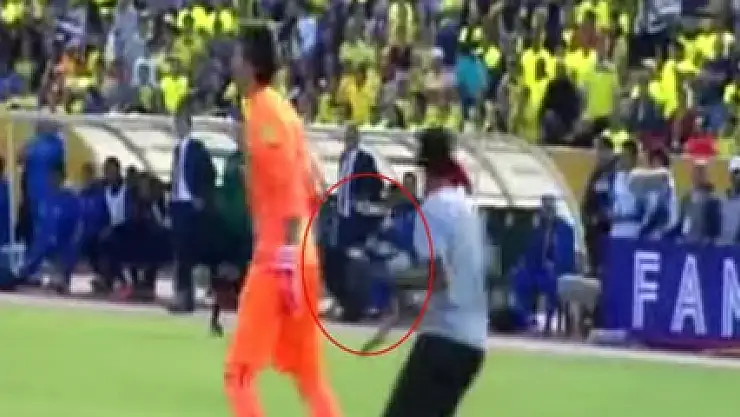 Muslera'dan kaçış yok!