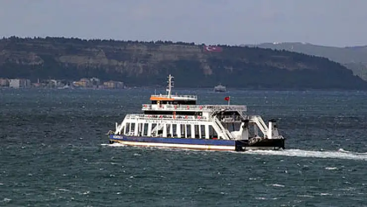 Çanakkale'de feribot seferleri iptal edildi