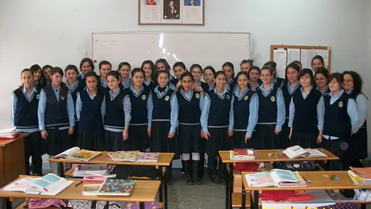 'OKULUMUZ' 'Anadolu Kız Meslek Ve Kız Meslek Lisesi'