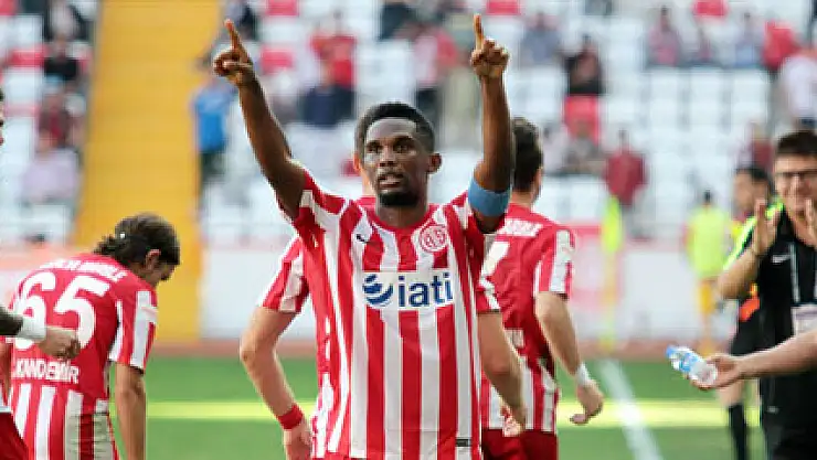 Eto'o Antalyaspor'a kazandırmaya devam ediyor