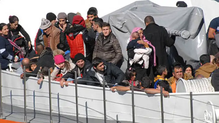 Tam 752 kaçak göçmen...