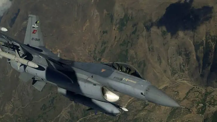 Suriye sınırında altı F-16 uçağı devriye uçuşu yaptı