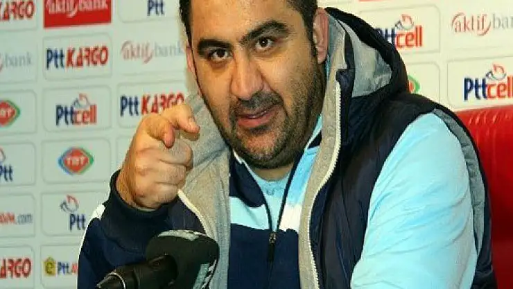 Ümit Özat Twitter'da Neler Yazdı?