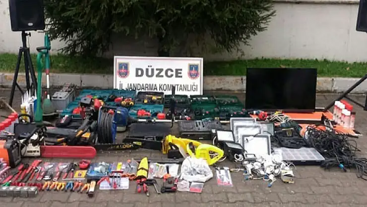 30 bin TL değerinde el aleti çalındı