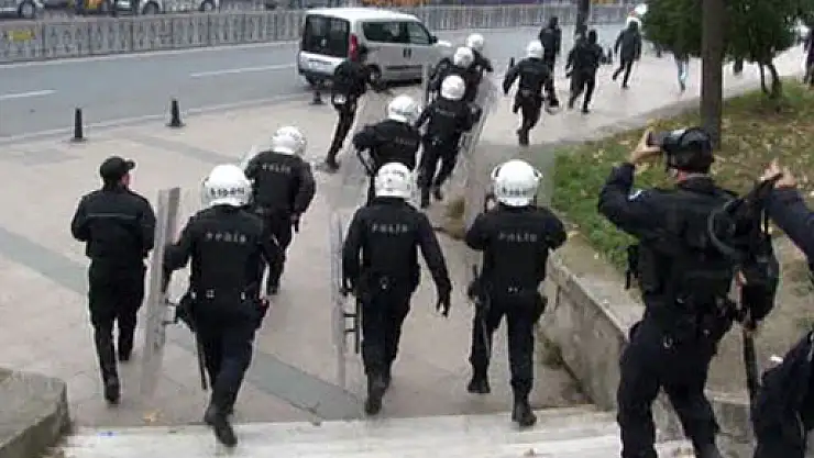 İstanbul Üniversitesi'nde gerginlik