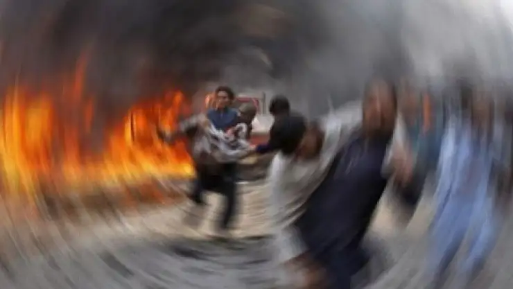 Afganistan'da havaalanına saldırıda ölü sayısı 61 oldu