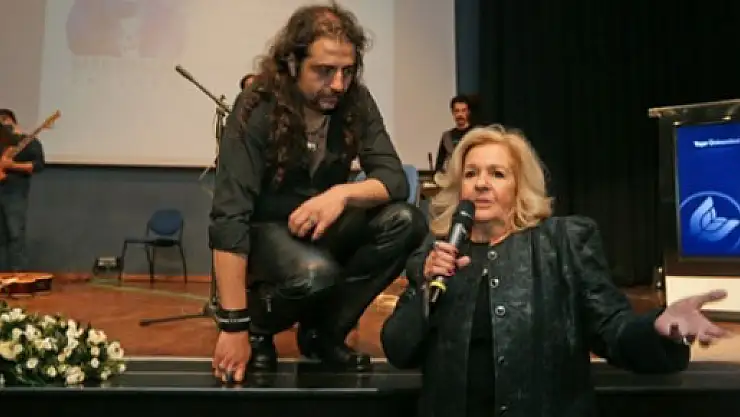 İnci Manço: 'İlk kazandığı parayla bana elbise aldı'