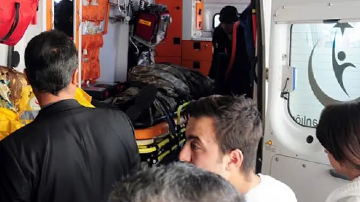 Van'da askeri araç devrildi: 7 yaralı