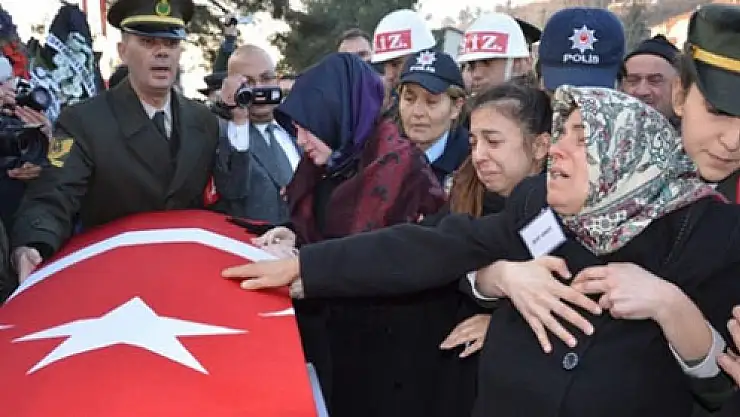 Şehit uzman çavuş son yolculuğuna uğurlandı