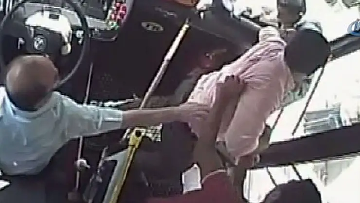 Akbil tartışması otobüsü böyle karıştırdı