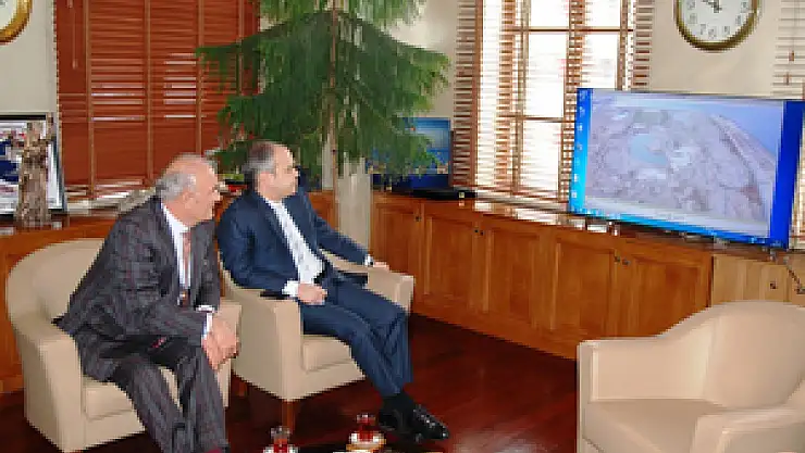 GOLF SAHASI AB BAKANINI BİLE ŞAŞIRTTI