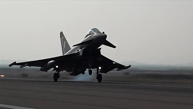 44 adet Eurofighter Typhoon savaş uçağı envantere katılıyor