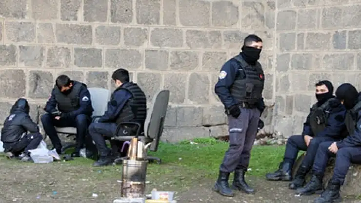 Genç kızdan polise duygulandıran mektup