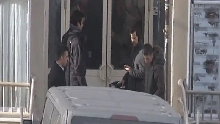 Canlı bombaların yakalandığı evde çalışmalar sürüyor