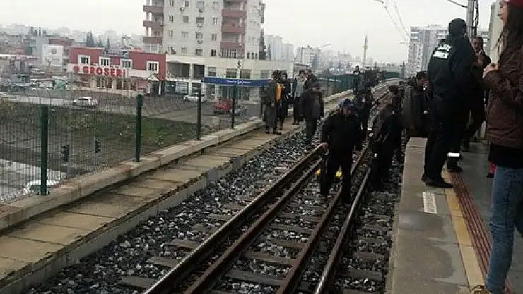 Metro bozuldu, raylar İstiklal Caddesi'ne döndü