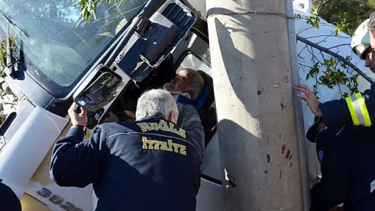 Beton mikseri şarampole yuvarlandı: 1 yaralı